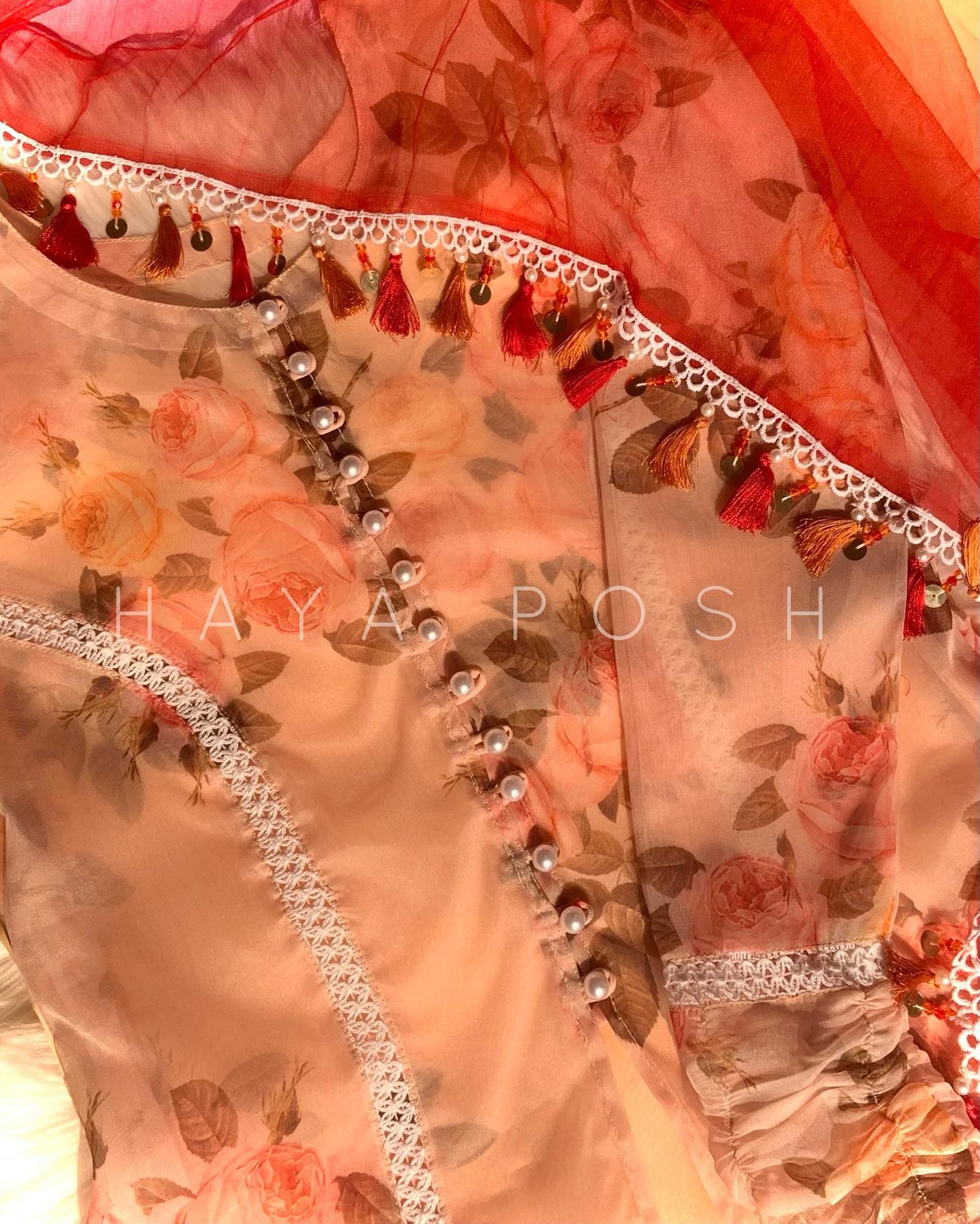 Sonali Bendre - HayaPosh Anarkali #