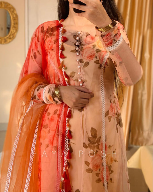 Sonali Bendre - HayaPosh Anarkali #