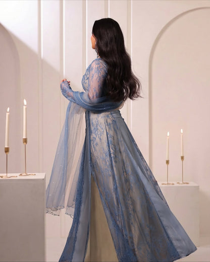 𝐸𝓁𝓈𝒶 ₊˚⊹ ᰔ