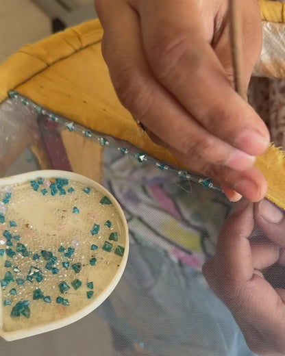 𝐸𝓁𝓈𝒶 ₊˚⊹ ᰔ